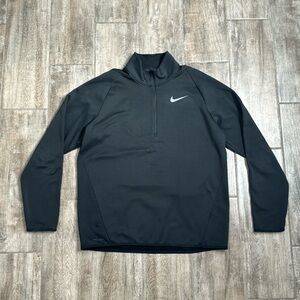 Men’s Nike Quater Zip Dri Fit Sweatshirt. L